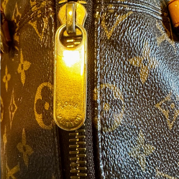 Louis Vuitton Monogram Totally MM - Picture 3 of 15